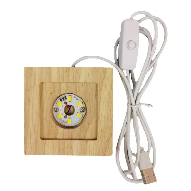 Base lumineuse d'ornement à LED carrée en bois et verre en cristal