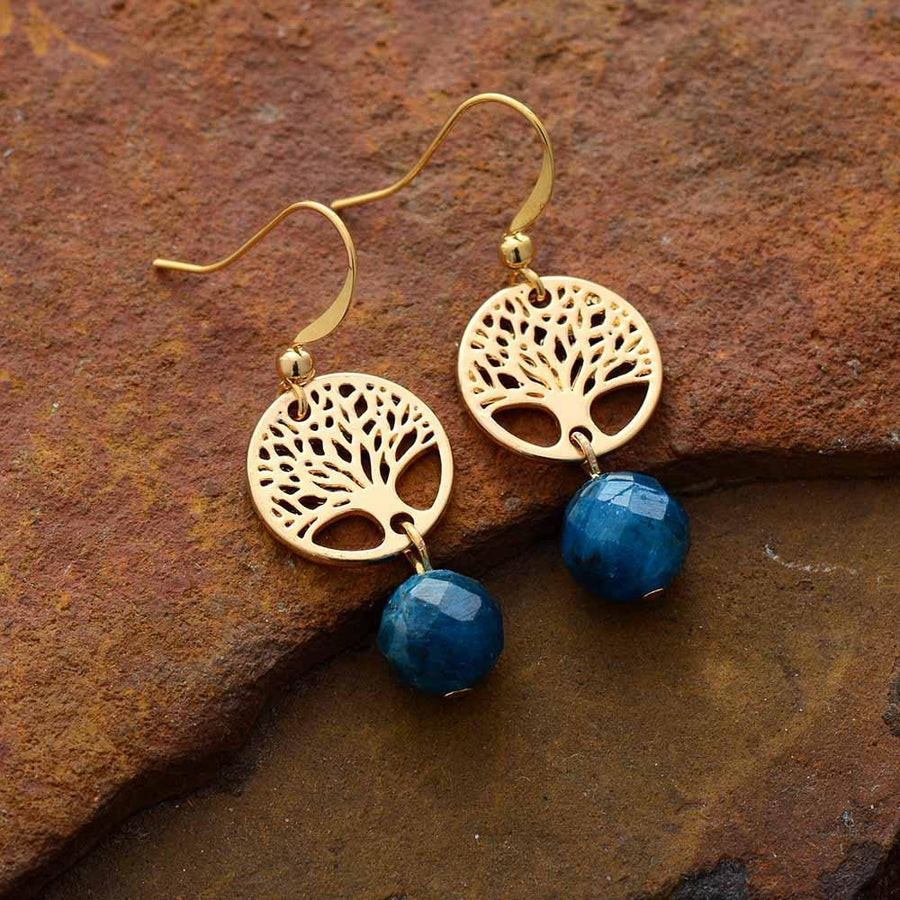 Boucles d’oreilles Arbre de vie et pierres d’Apatite bleues facettées
