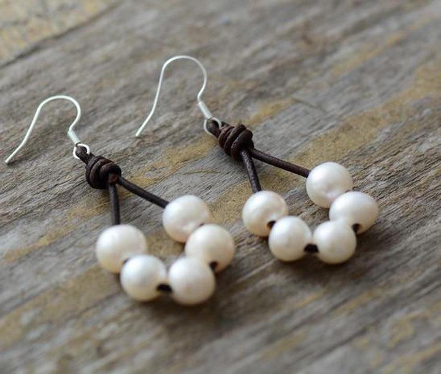 Boucles d'oreilles en perles d'eau douce et cuir