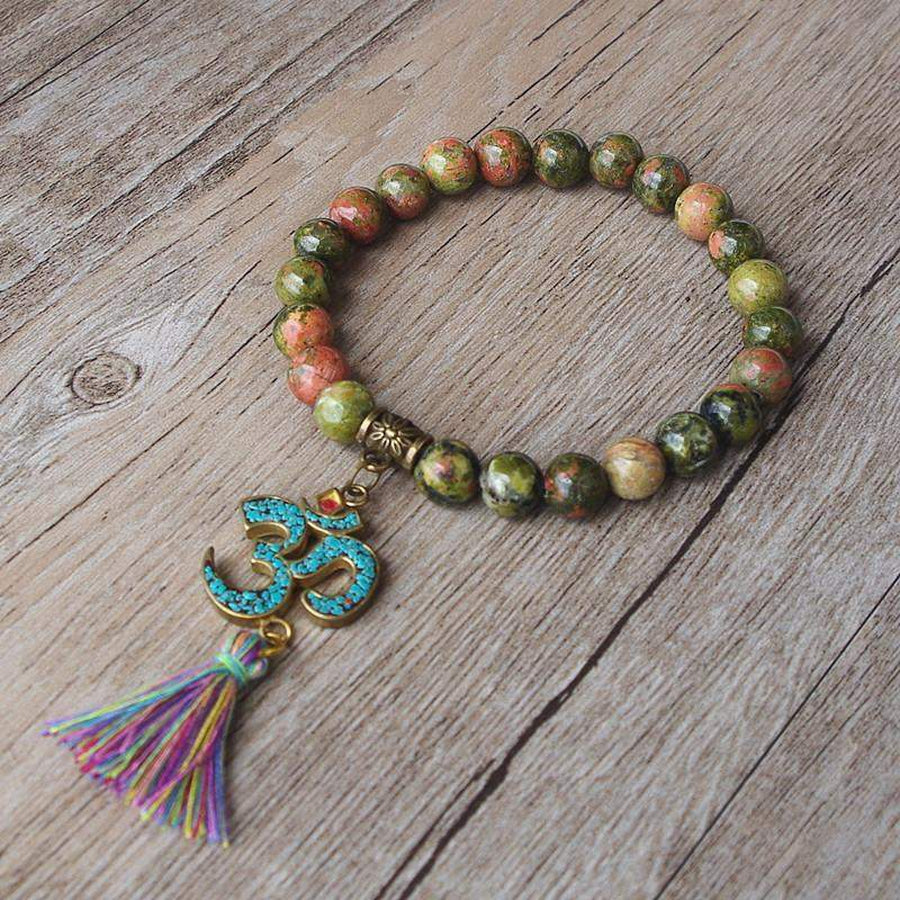 Bracelet tibétain Om Charm en Unakite