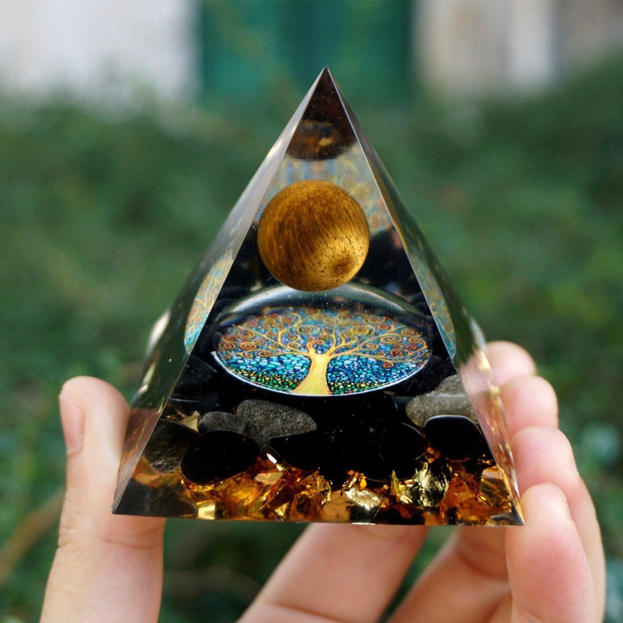 Pyramide Orgonite sphère Œil de tigre, Obsidienne et feuille d’or