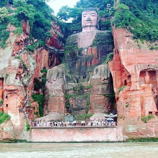 Le Grand Bouddha de Leshan