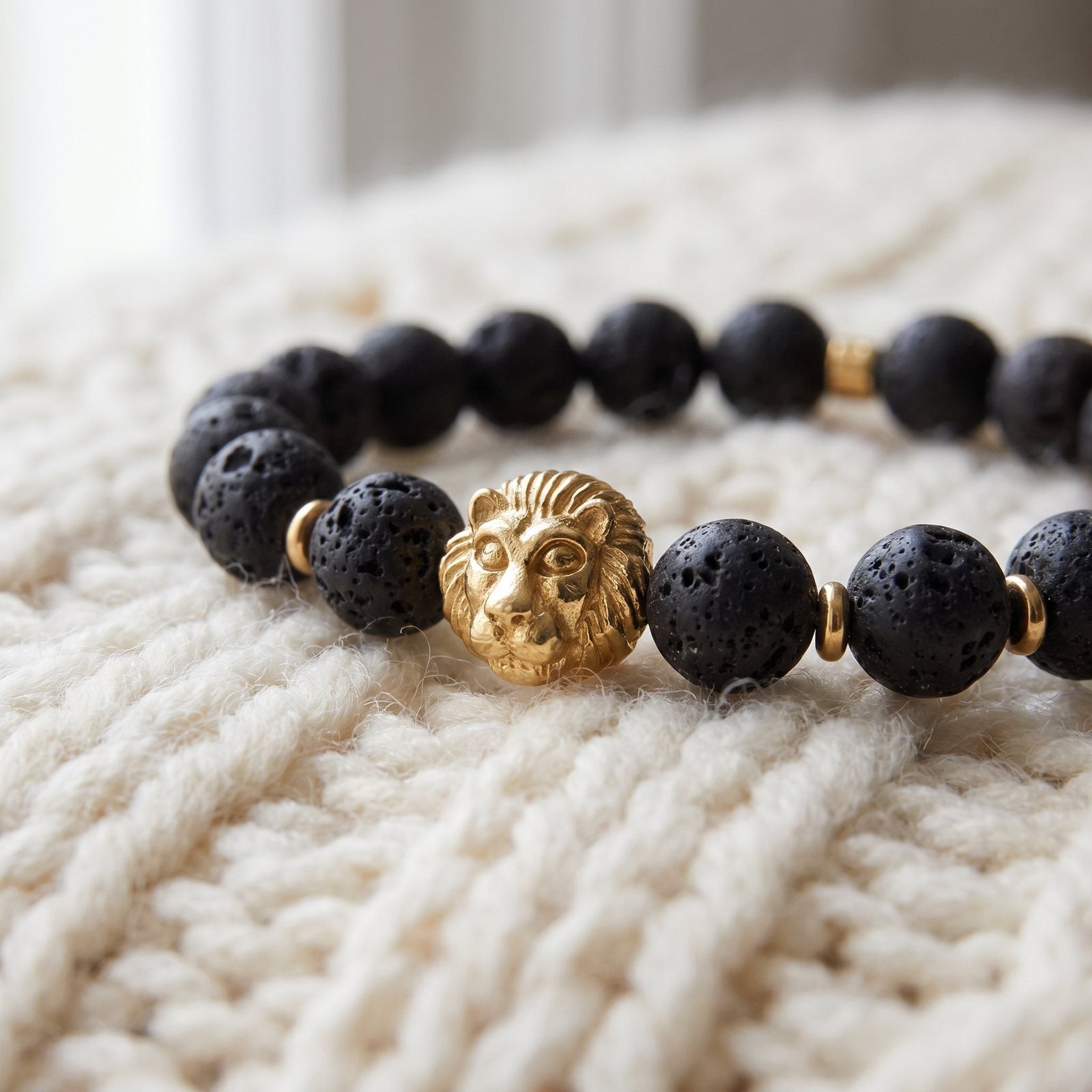 Bracelet en Pierres de Lave "Force & Vigueur du Lion"