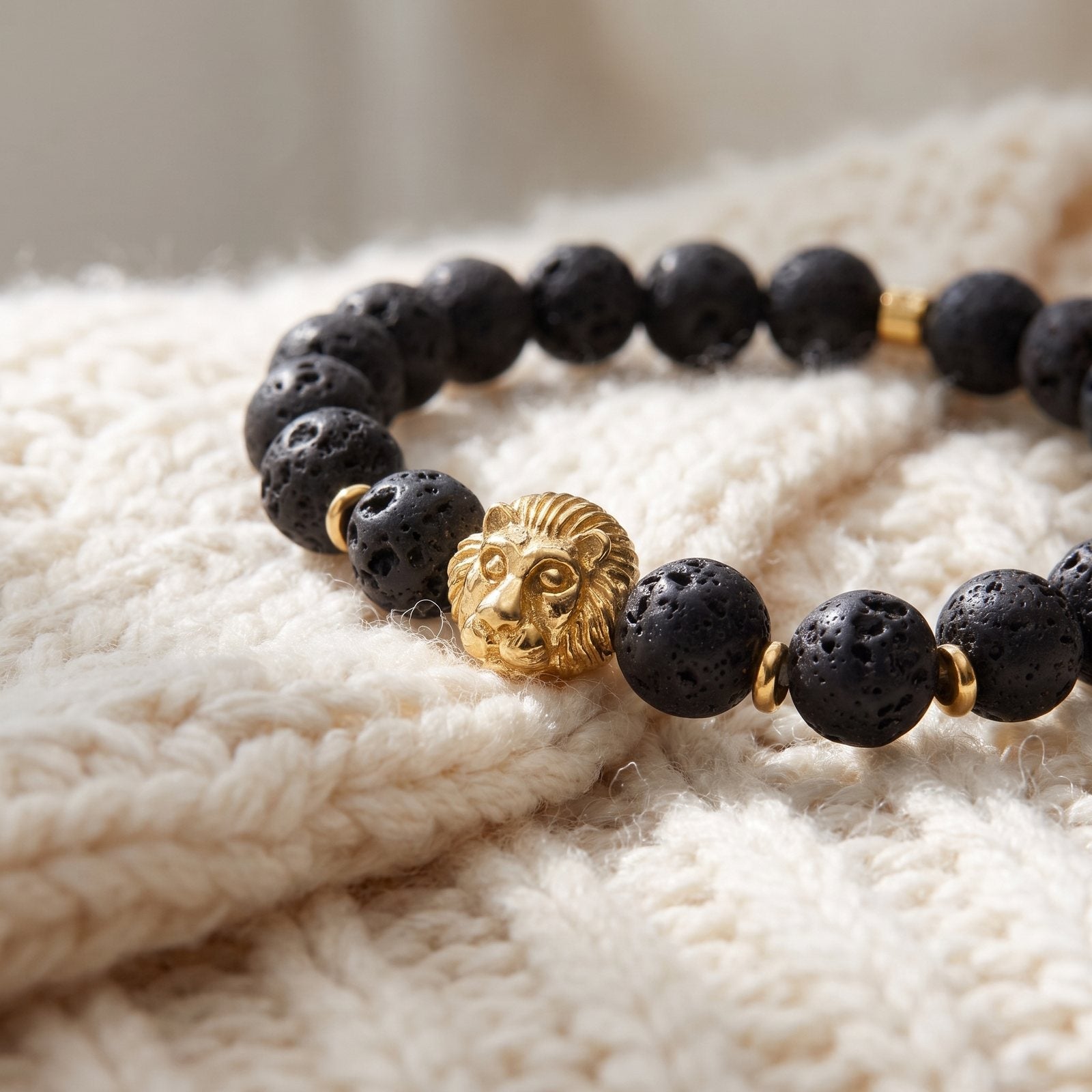 Bracelet en Pierres de Lave "Force & Vigueur du Lion"