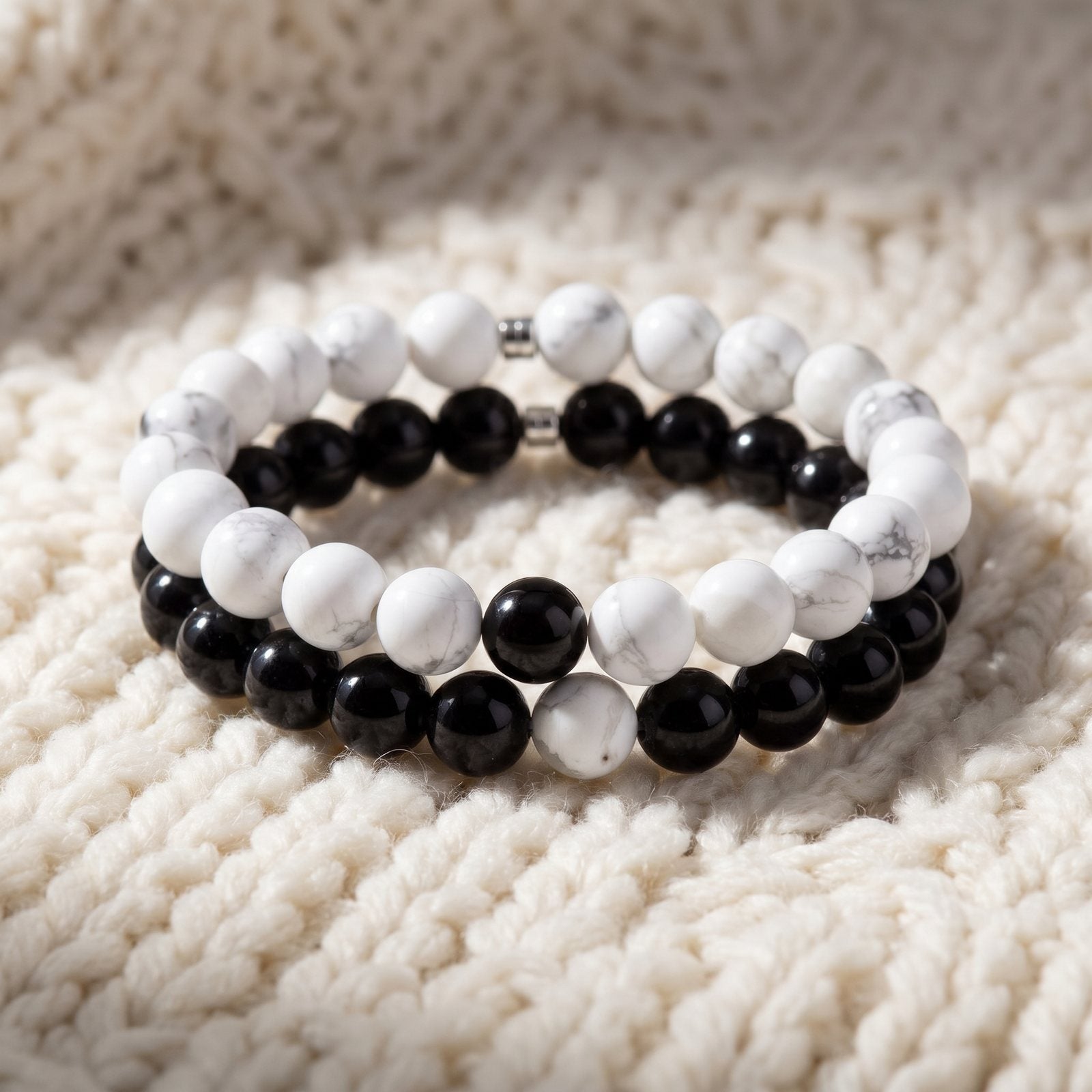 Bracelets Distance™ en Howlite Blanche et Agate Noire