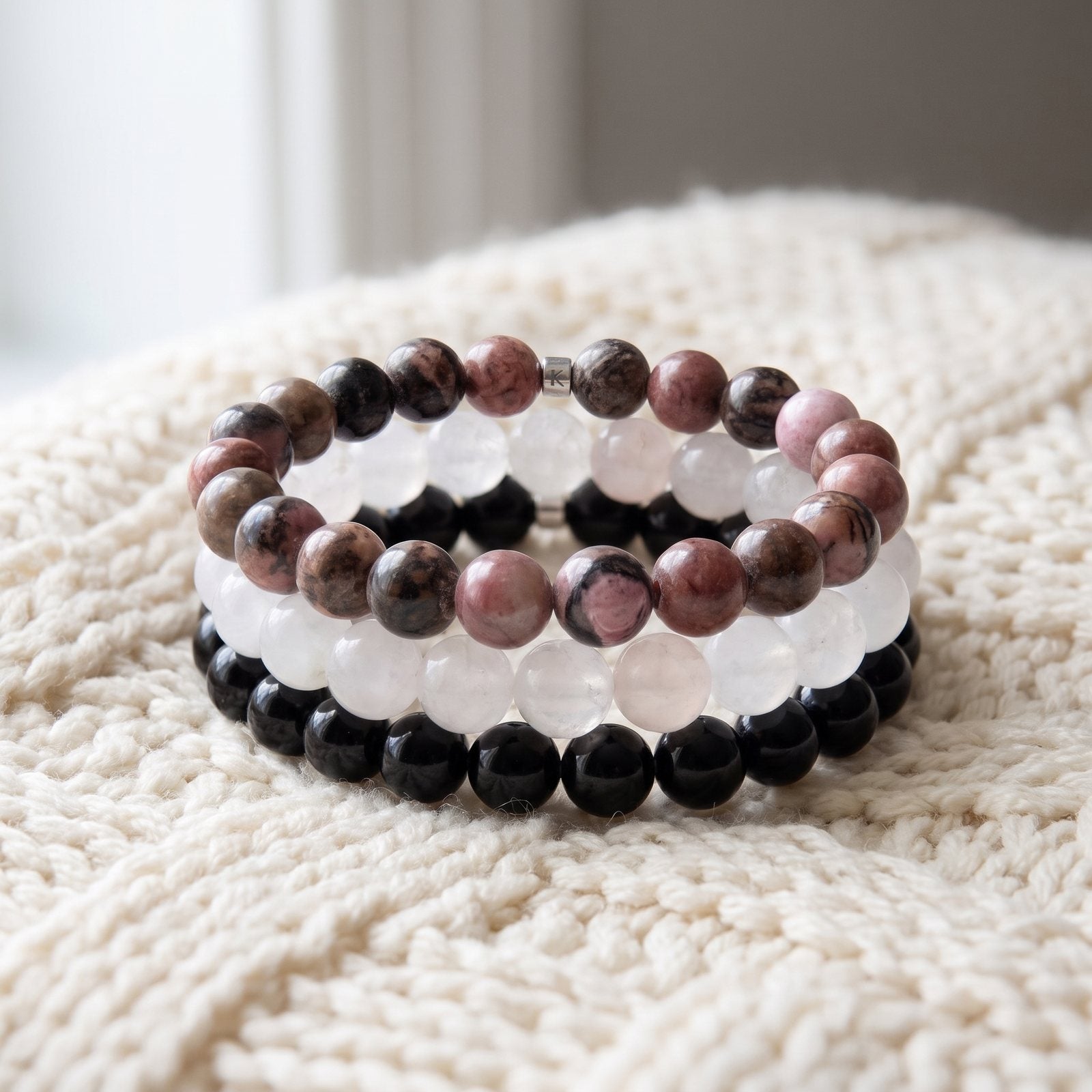 Triple Bracelet "Confiance en l'Amour" en Quartz Rose, Rhodonite et Onyx