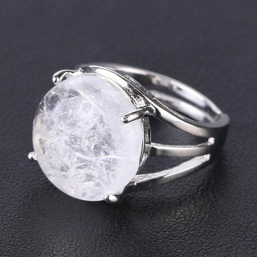 Bague cabochon en pierre sertie griffes