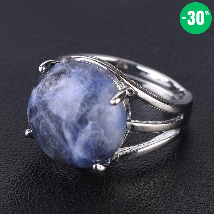 Bague cabochon en pierre sertie griffes