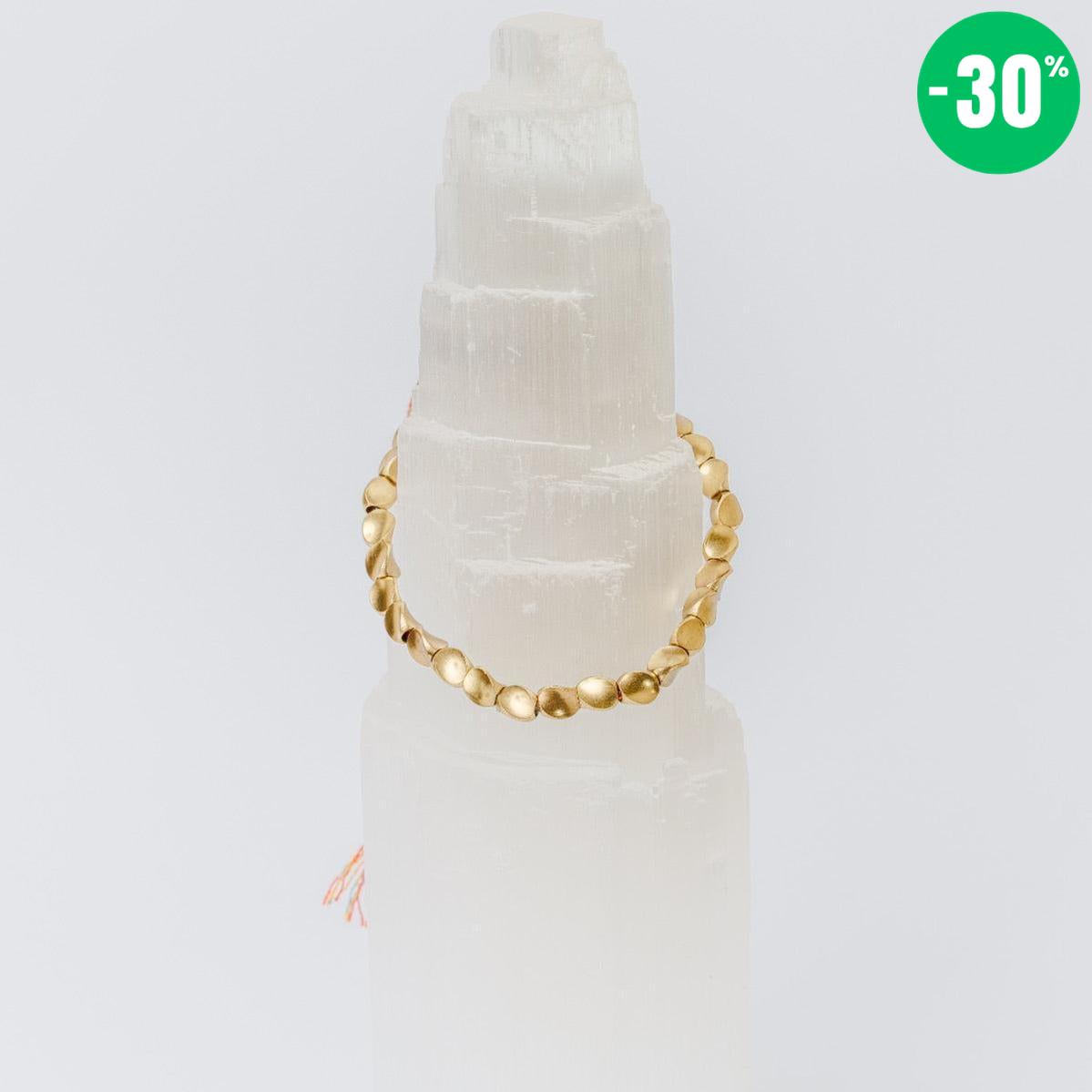 Bracelet bouddhiste en perles de cuivre et cordon coloré