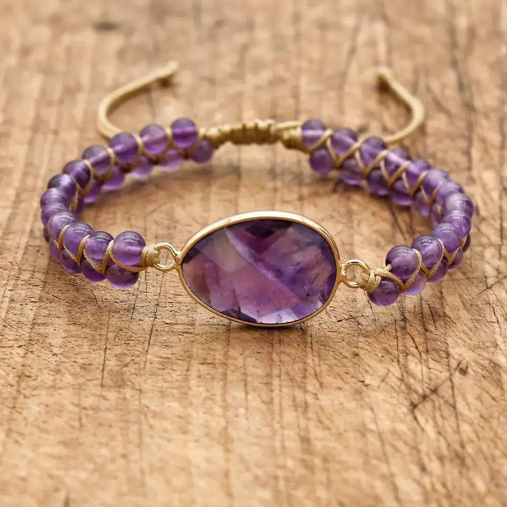 Bracelet en pierres d'Améthyste, sur macramé tressé