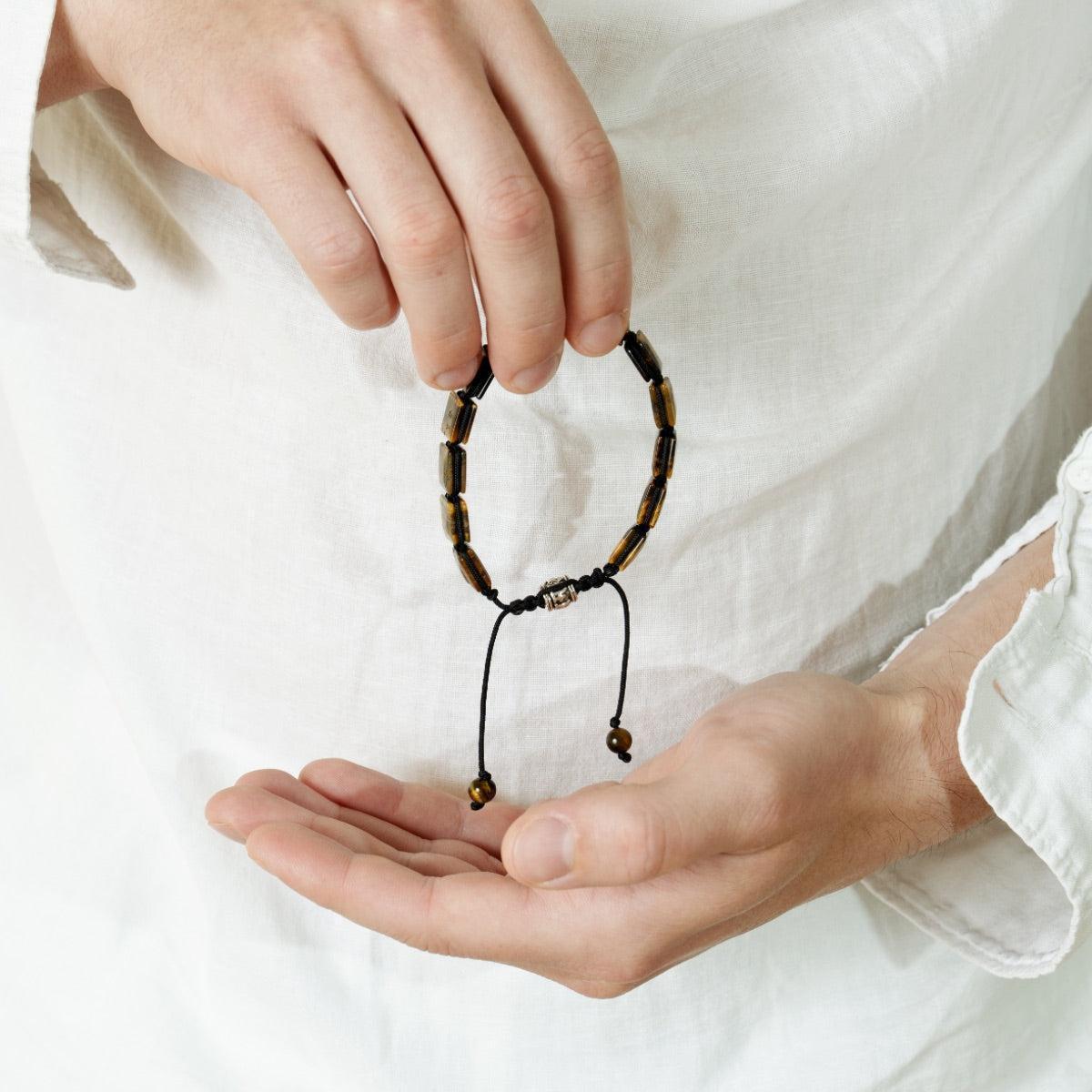 Bracelet en pierres d'Œil de tigre carrées