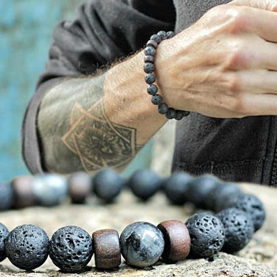 Bracelet «reconstruction» en bois, Pierres de Lave et Labradorite