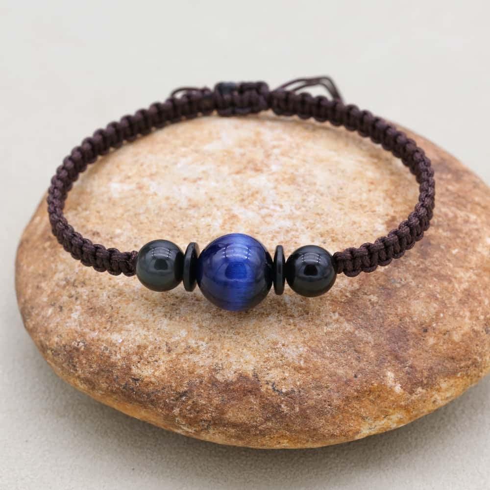Bracelet Shamballa Œil de tigre bleu sur cordon tissé