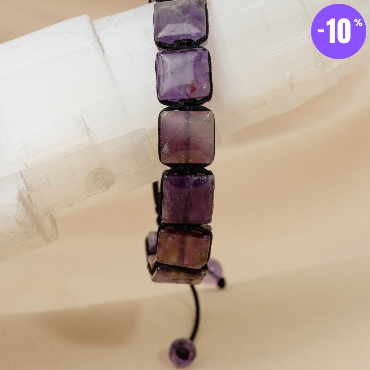 Bracelet type Shamballa en pierres d'Améthyste carrées