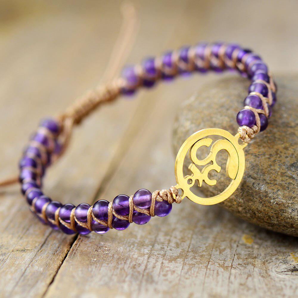 Bracelet zen en Améthyste et son symbole Om