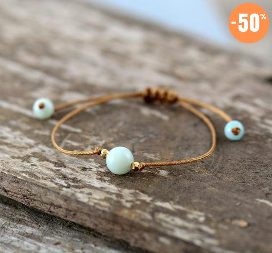 Bracelets en pierres sur cordon tressé et ciré