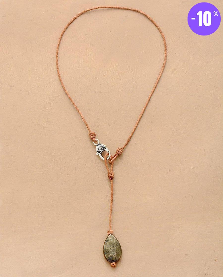 Collier en cuir véritable et galet de Pyrite