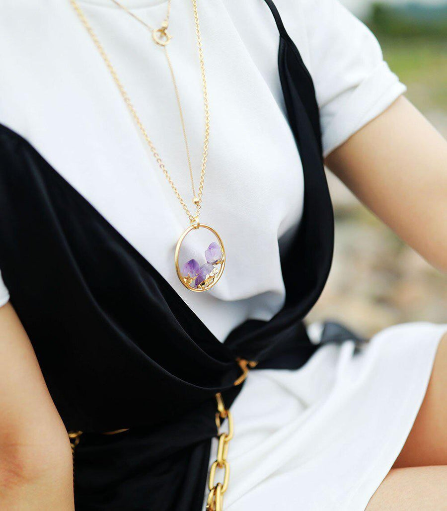 Collier pendentif rond avec Améthystes