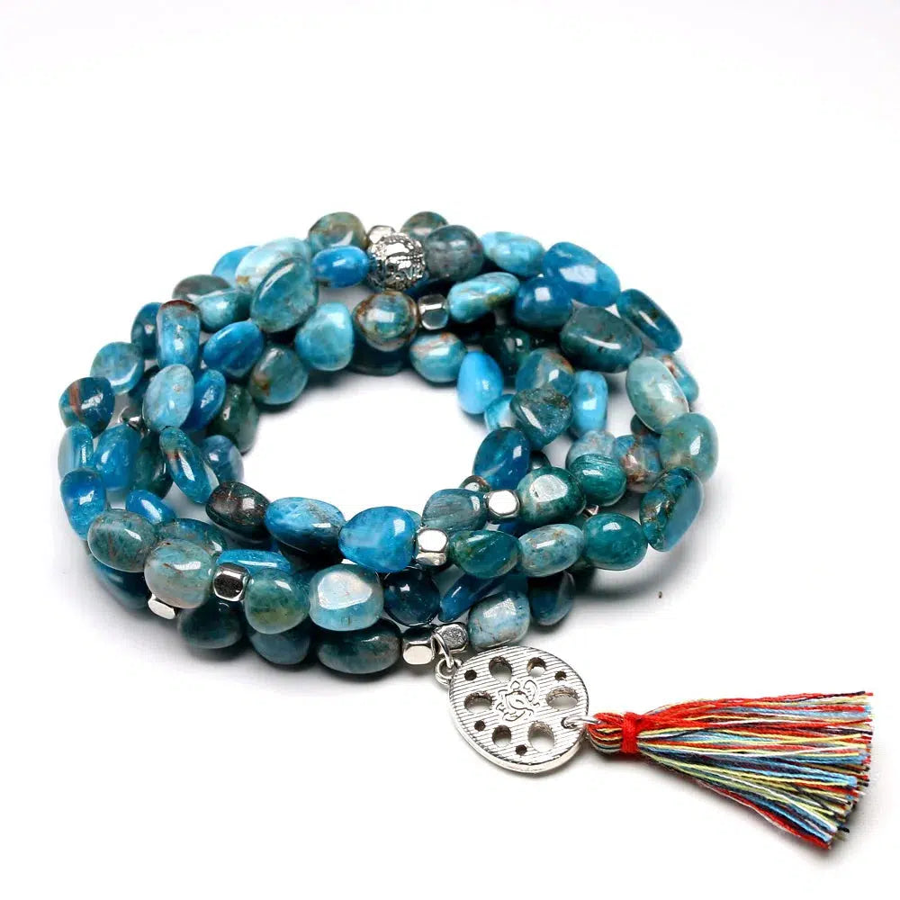 Mala en pierres semi-précieuses d'Apatite bleue