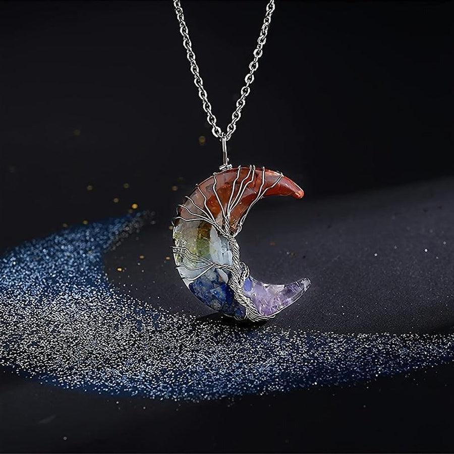 Pendentif «Éclat et Harmonie Spirituelle» des 7 Chakras en forme de Lune et Arbre de Vie