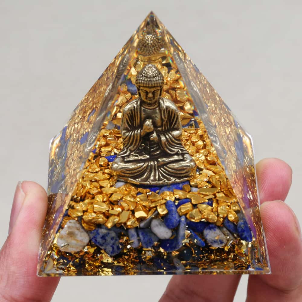 Pyramide Orgonite Bouddha de la Sagesse en Lapis Lazuli et Feuille d'or