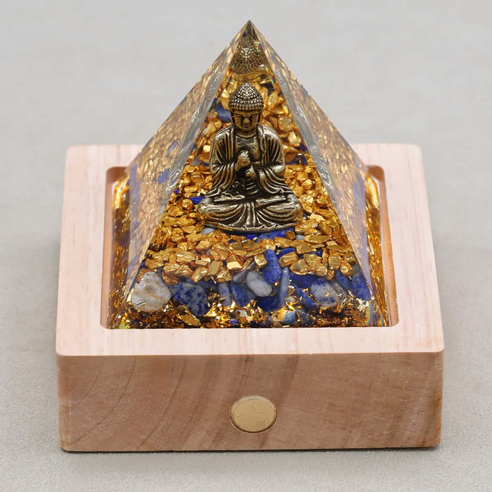 Pyramide Orgonite Bouddha de la Sagesse en Lapis Lazuli et Feuille d'or