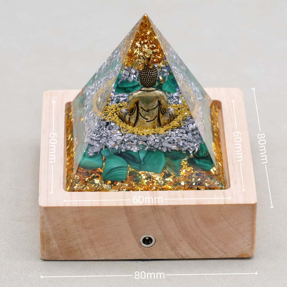Pyramide Orgonite Bouddha de la Sagesse en Malachite et Feuille d'or
