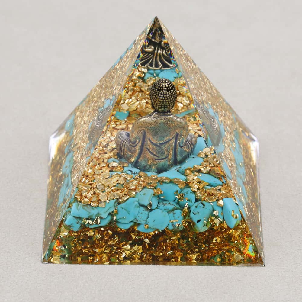 Pyramide Orgonite Bouddha de la Sagesse en Turquoise et Feuille d'or