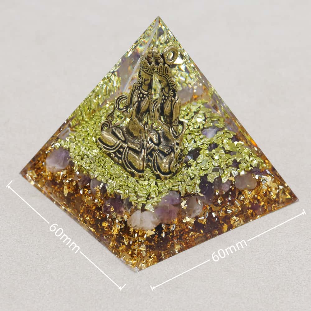 Pyramide Orgonite Bouddha en Améthyste, Péridot et Feuille d'or
