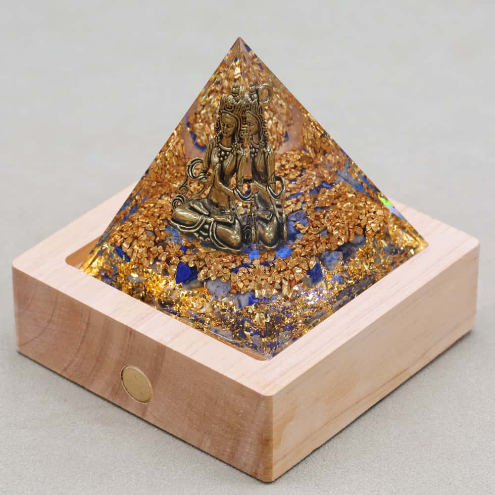 Pyramide Orgonite Bouddha en Lapis Lazuli et Feuille d'or