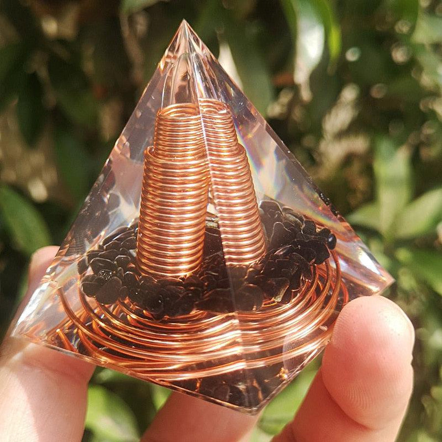 Pyramide Orgonite Obsidienne Noire : Amplification Énergétique