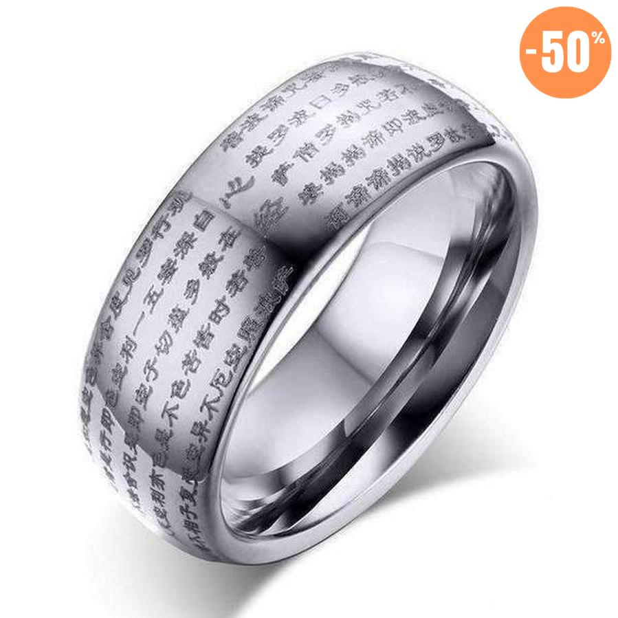 Bague gravée de textes bouddhistes