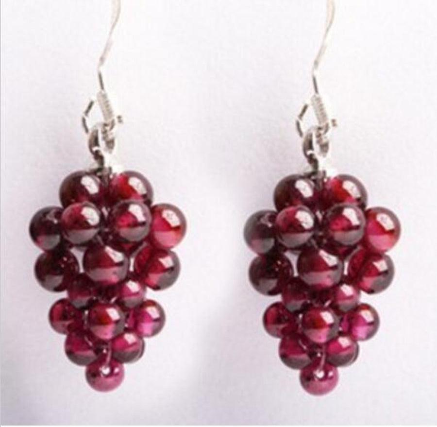 Boucles d’oreilles grappe de raisin en grenat