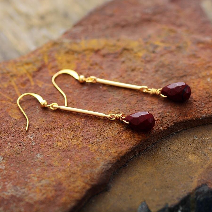 Boucles d’oreilles pendantes en Jaspe rouge facetté