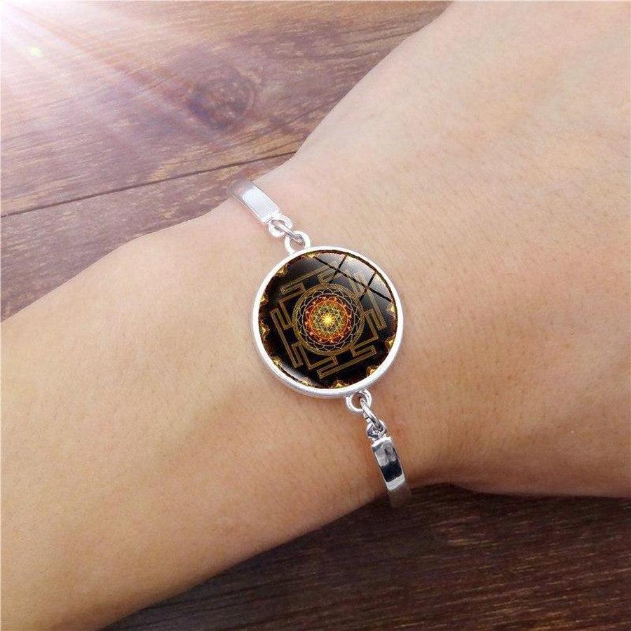 Bracelet bouddhiste cabochon Sri Yantra sacré