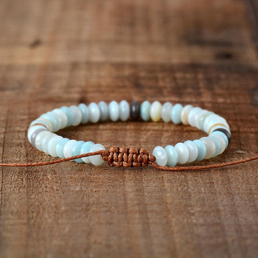 Bracelet «Joie de vivre» en perles d’Amazonite et cuir tissé