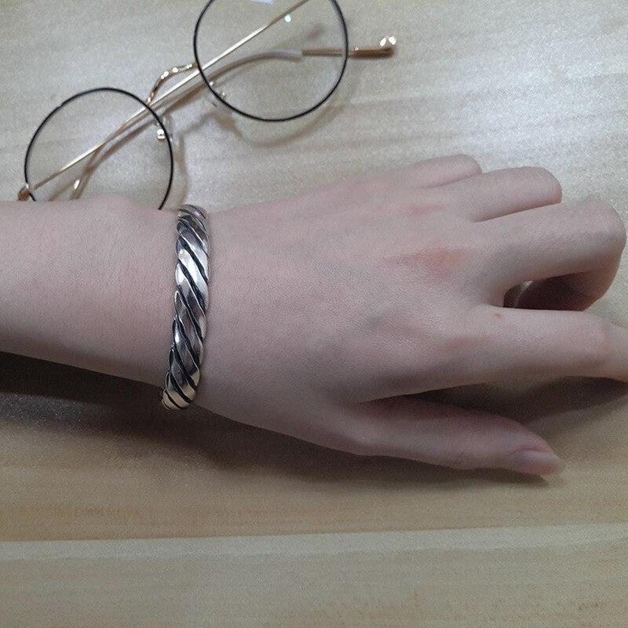 Bracelet jonc ciselé en argent sterling 925