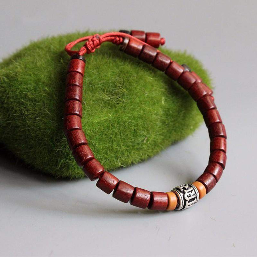 Bracelet Mantra en bois d'Olivier teinté rouge