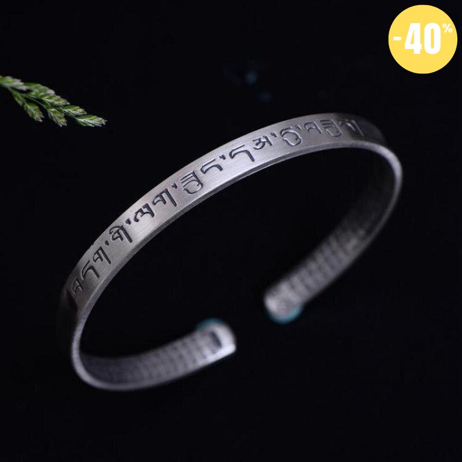 Bracelet ouvert gravé du « Om Mani Padme Hum »