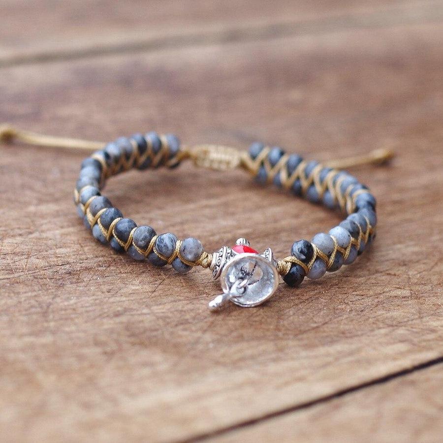 Bracelet Shamballa en Labradorite naturelle et cloche tibétaine