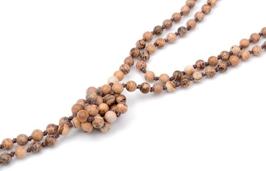 Collier bohème en perles d’Agate et pompons assortis