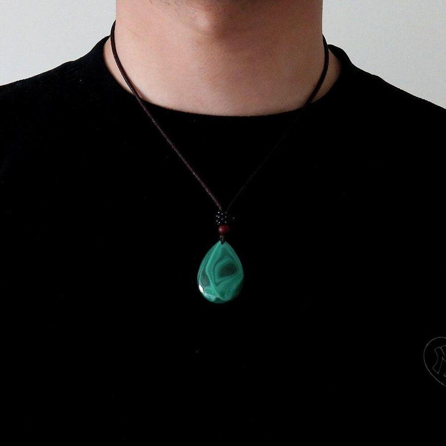 Collier pendentif forme goutte d’eau en Malachite naturelle