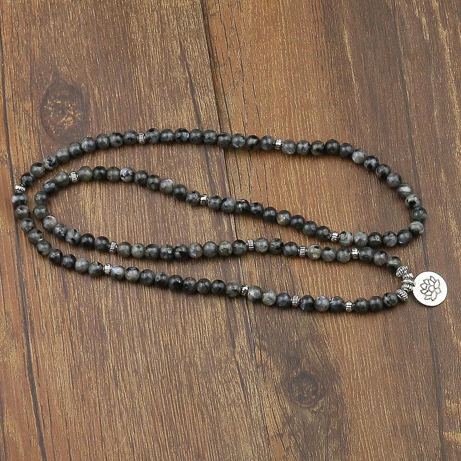 Mala de méditation en perles d'agate noire et charme « Fleur de Lotus »