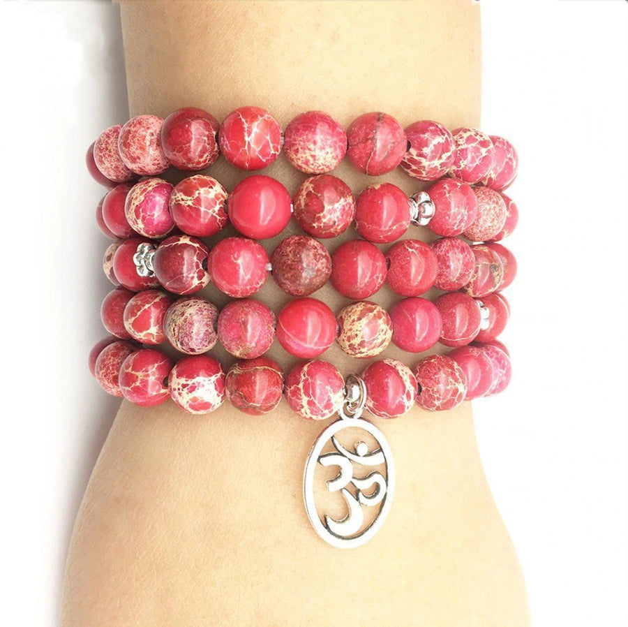 Mala en perles de Régalite rouge marbrée