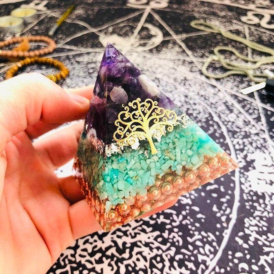 Orgonite, pyramide chakra Ajna et Arbre de vie