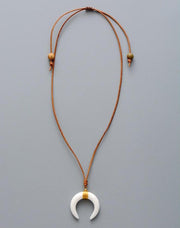 Pendentif croissant de lune «Apaisement» en Agate