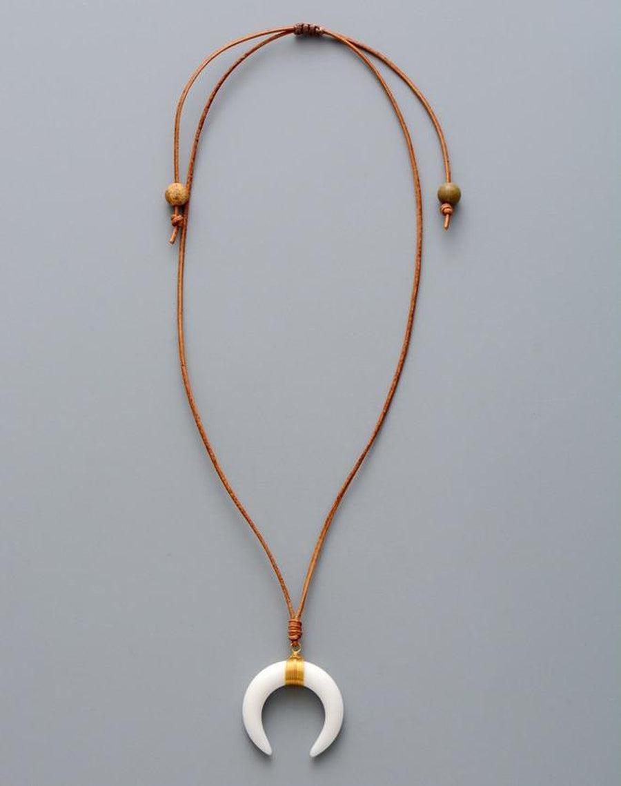 Pendentif croissant de lune «Apaisement» en Agate