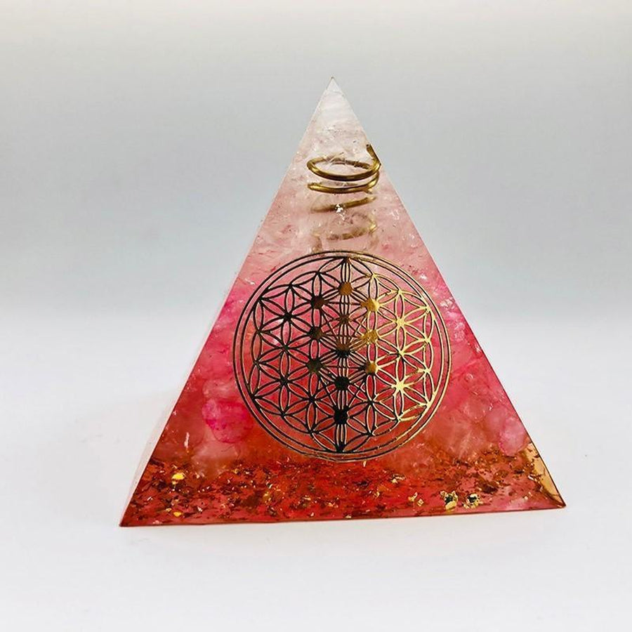 Pyramide d’Orgonite symbole d’amour