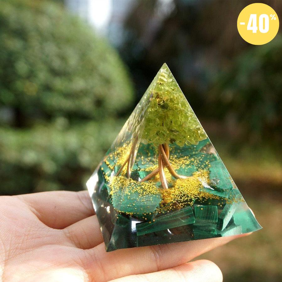 Pyramide Orgonite «Arbre de Vie» Malachite, Péridot et feuilles d’or