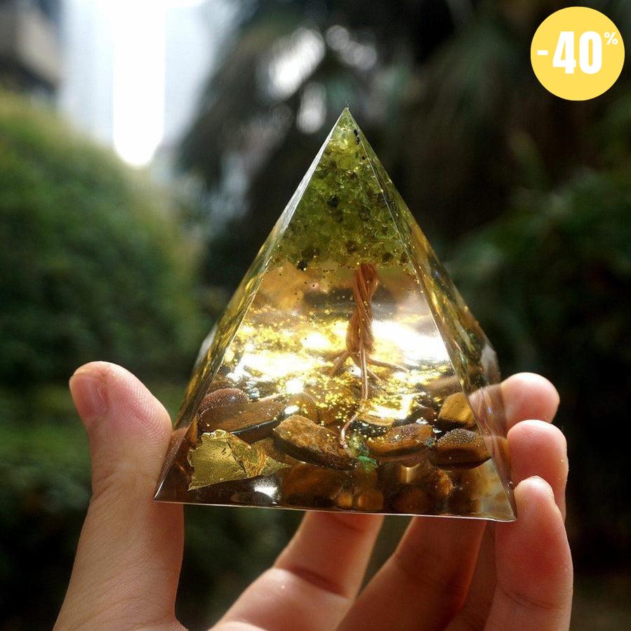 Pyramide Orgonite «Arbre de Vie» Œil de tigre, Péridot et feuilles d’or